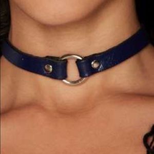 Jakimac leather ring buckle choker